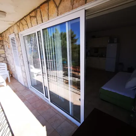 Arboreum Apartment *